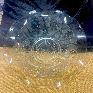 Jeanette Iris and Herringbone pattern glass bowl.